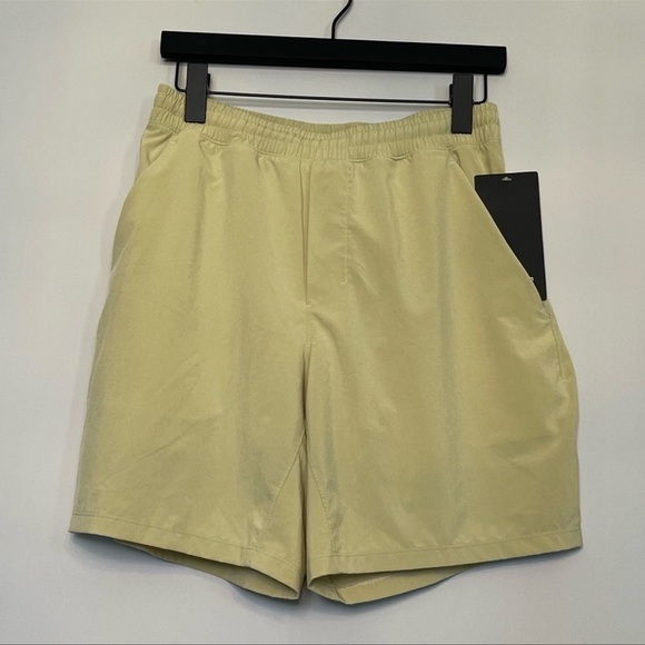 Lululemon 7” Pacebreaker Lined Size S Color dew Green - Picture 1 of 3